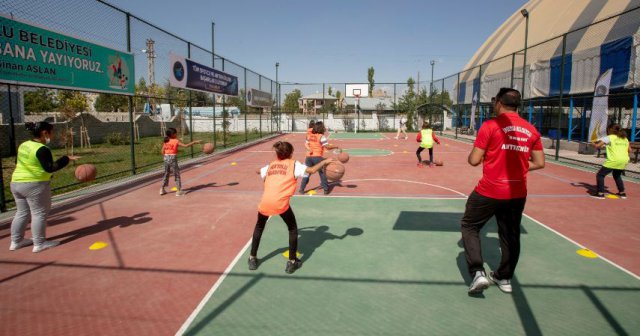 Van İpekyolu Belediyesi'nden spor akademisi atağı